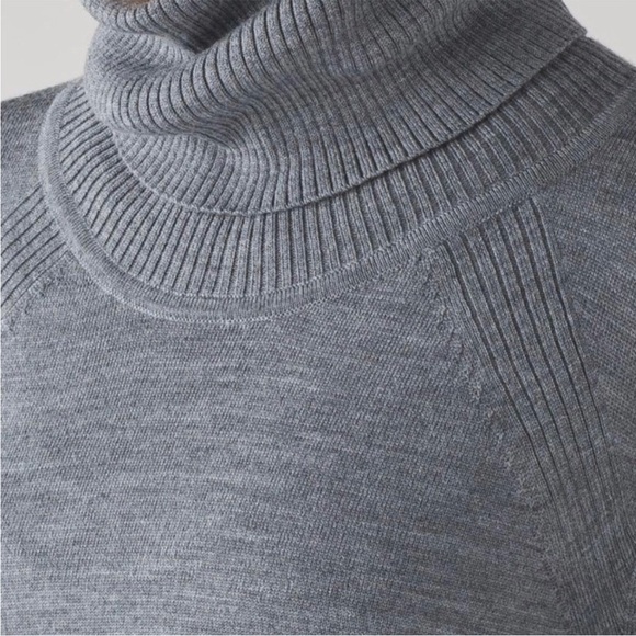 Lululemon Sweat And Savasana Sweater | Merino Wool Grey | Size 4 - Picture 5 of 16